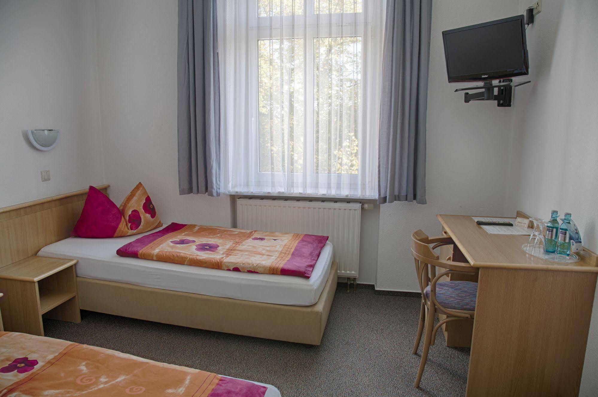 Fürstenwalde Hotel Albena - Garni Hotel מראה חיצוני תמונה